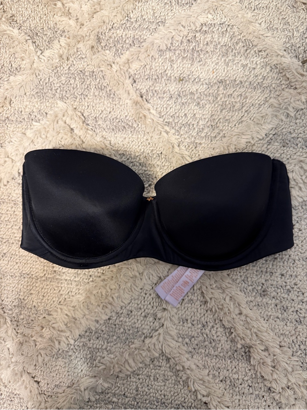 Savage black strapless bra size 32DD